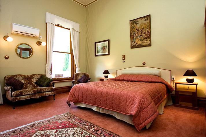 Ugbrooke Country Estate Hotel Lower Dashwood ภายนอก รูปภาพ