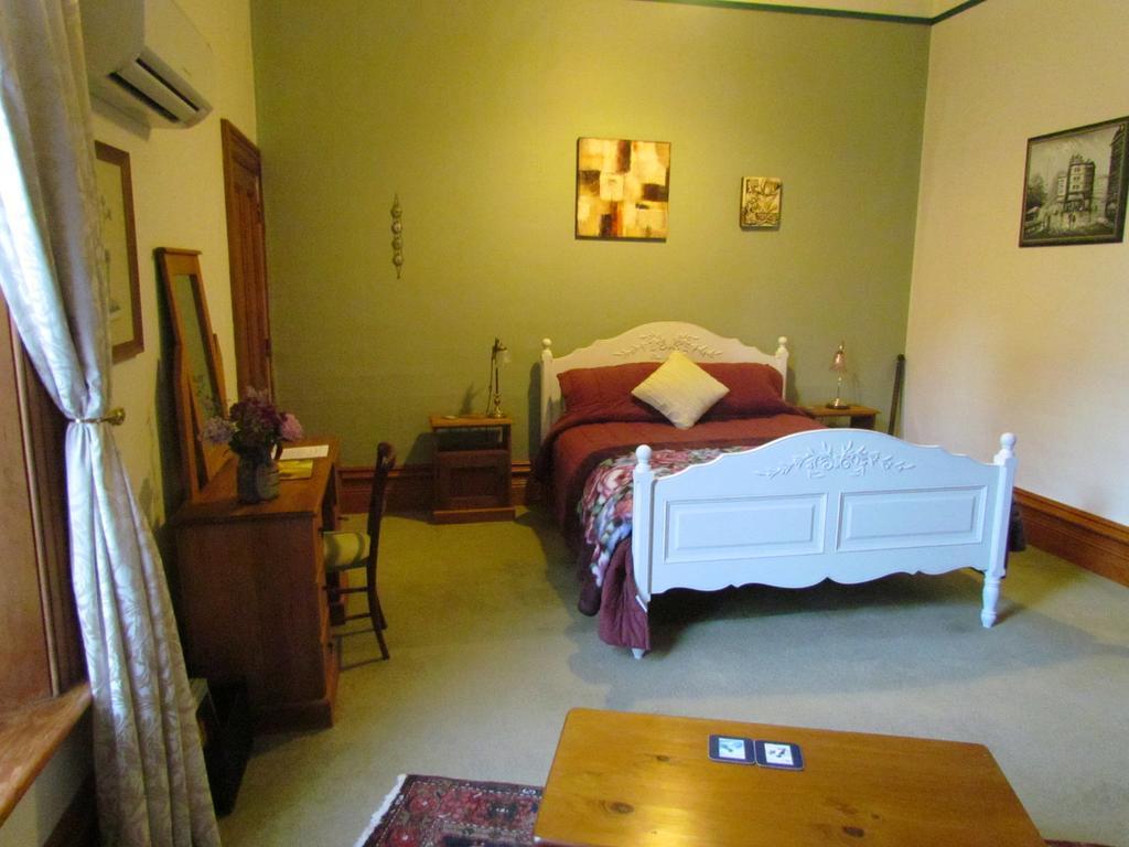 Ugbrooke Country Estate Hotel Lower Dashwood ภายนอก รูปภาพ